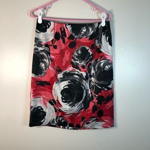 Mac & Jac black and red floral print skirt size 8